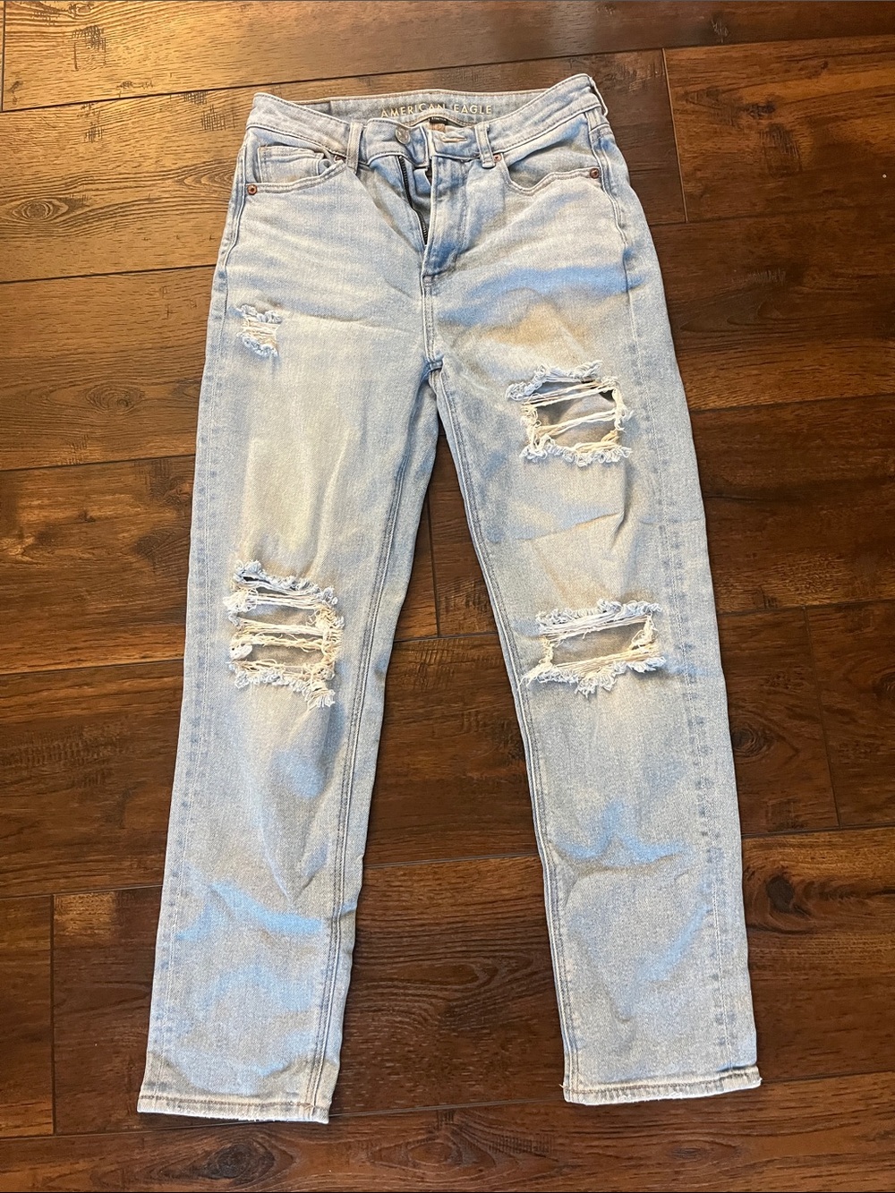 American Eagle Outfitters Light Blue Distressed Boyfriend Jeans